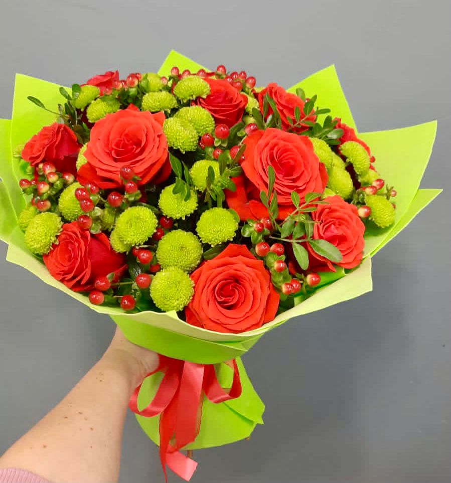 Букет цветов из: Хризантемы и Розы в Федотово