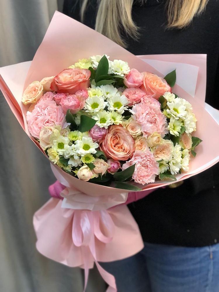 Букет цветов из: Гвоздики, Розы и Хризантемы в Федотово