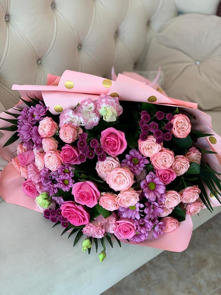 Букет цветов из: Хризантемы, Розы и Лизиантусы в Федотово