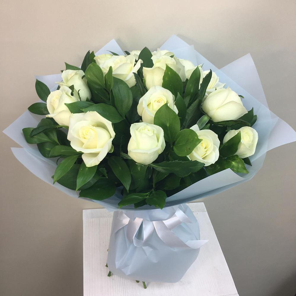 Букет 15 Белых роз Проуд в Федотово