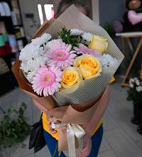Букет цветов из:  Герберы, Розы и Хризантемы в Федотово