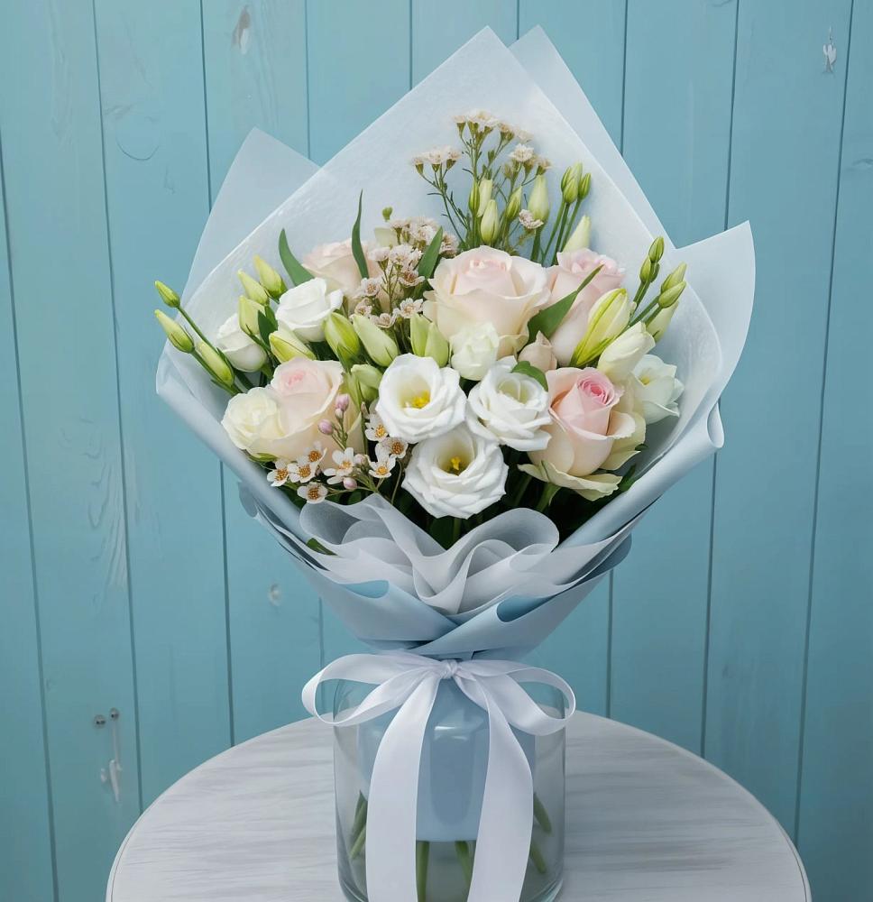 Букет цветов из: Розы и Лизиантусы в Федотово