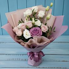 Букет цветов из:  Розы и Лизиантусы в Федотово