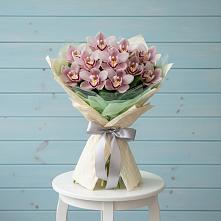 Букет цветов из:  Орхидеи и Розы #REPLACE_PRED# Федотово