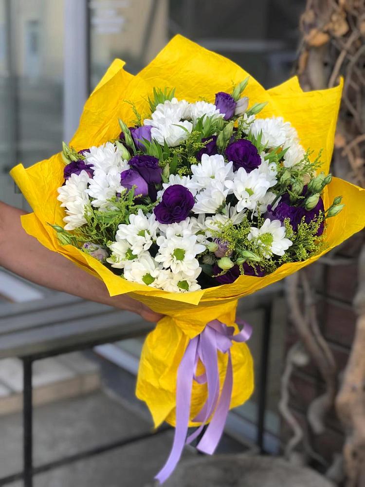 Букет цветов из: Ирисы, Хризантемы и Ромашки в Федотово