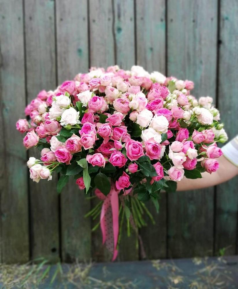 Букет Розовые кустовые розы Натали и Лав Лидия в Федотово