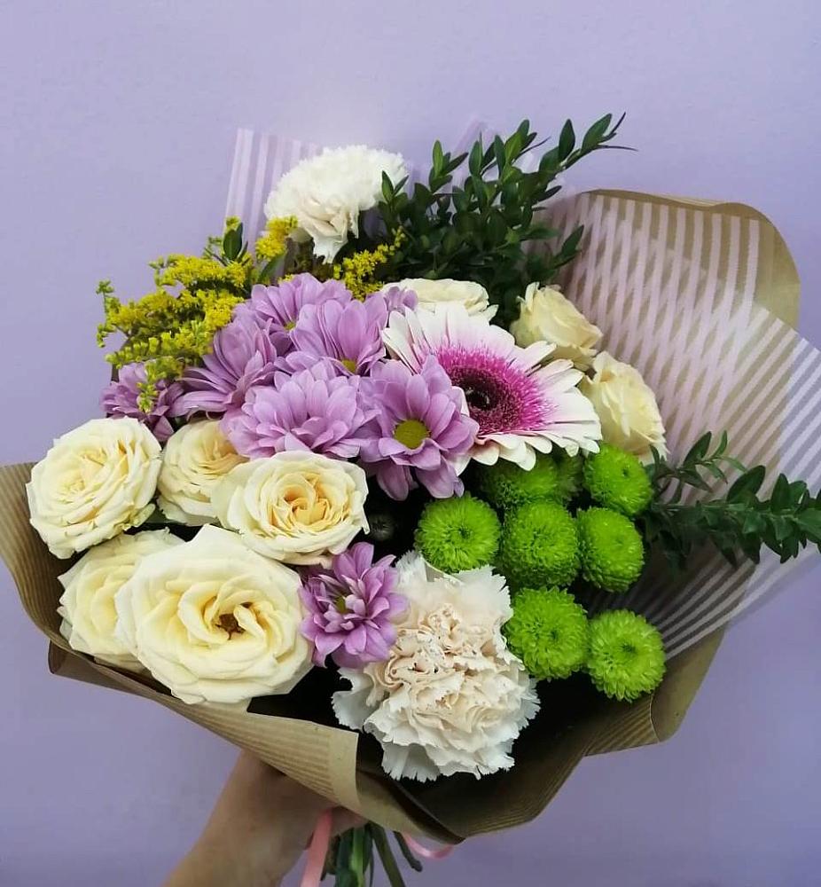 Букет цветов из: Хризантемы, Розы, Гвоздики и Герберы в Федотово