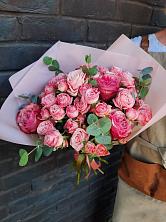 Букет розы в пальмах в Федотово Букет цветов из: Розы в Федотово