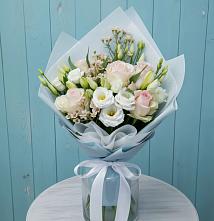 Букет цветов из:  Розы и Лизиантусы в Федотово