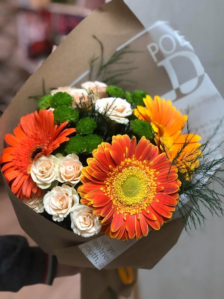 Букет цветов из: Герберы, Хризантемы и Розы в Федотово