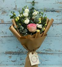 Букет цветов из:  Розы и Лизиантусы в Федотово