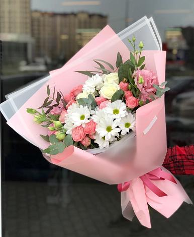Букет цветов из: Розы, Лизиантусы и Хризантемы в Федотово