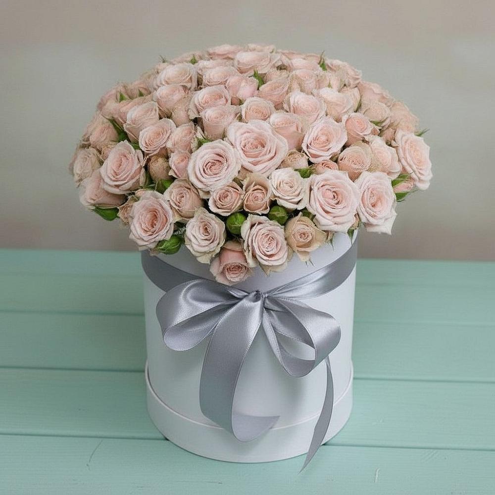 Цветочная композиция из Розы в шляпной коробке в Федотово